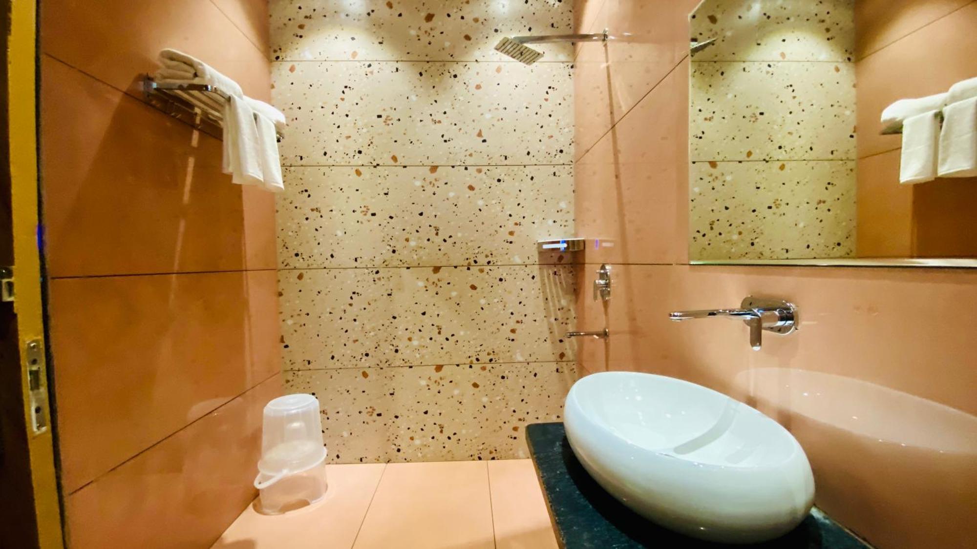 Anantara Club And Resort, Ujjain Extérieur photo